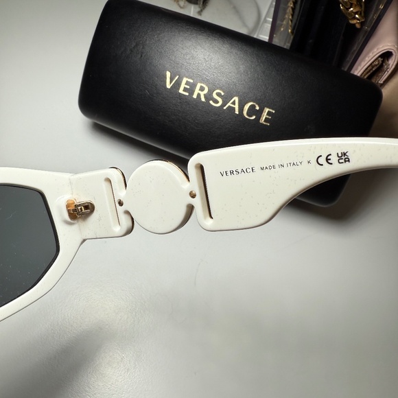 VERSACE white womans sunglasses - Picture 5 of 9